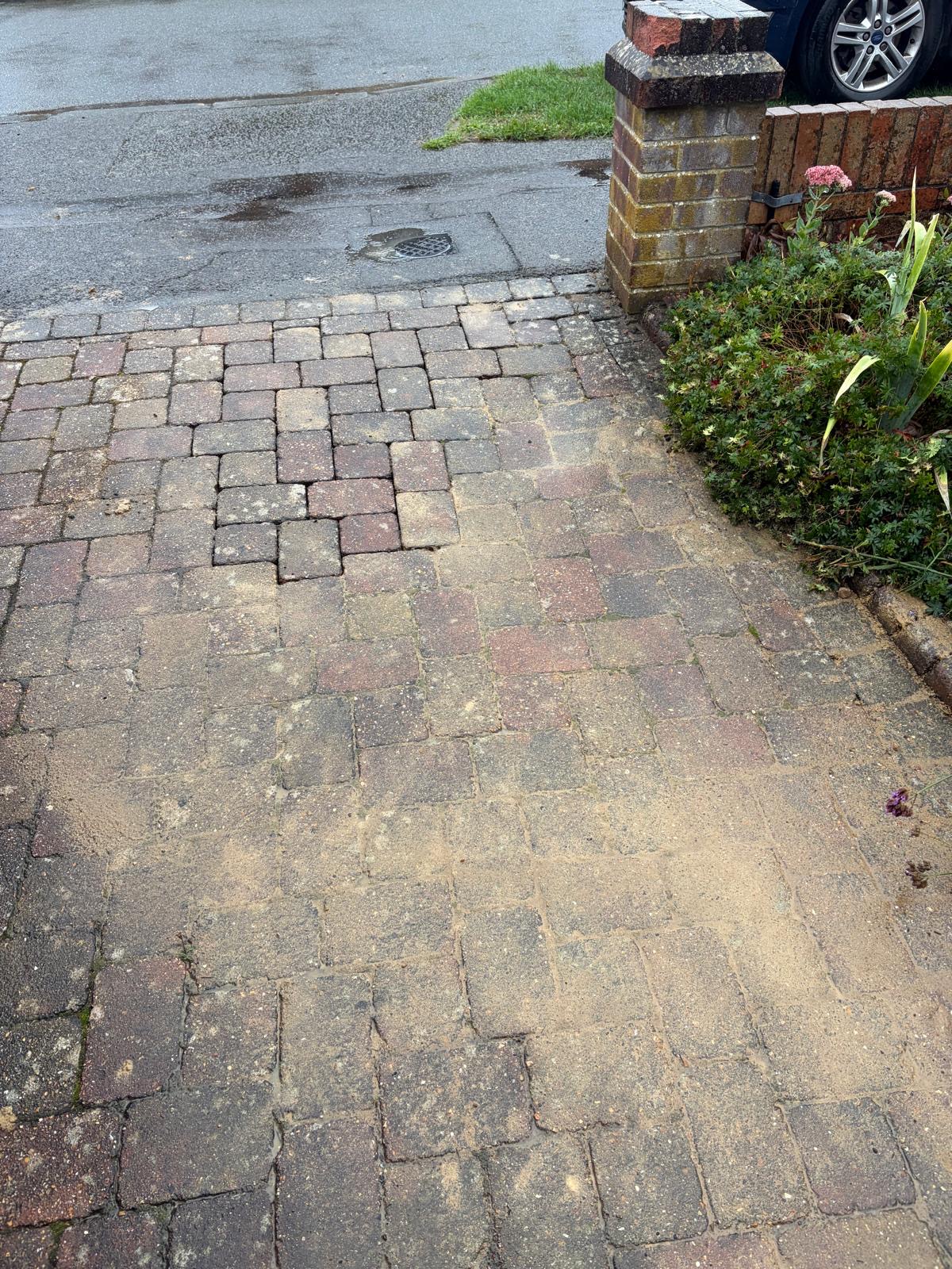 Block paved driveway reinstated after water main replacement in East Grinstead.